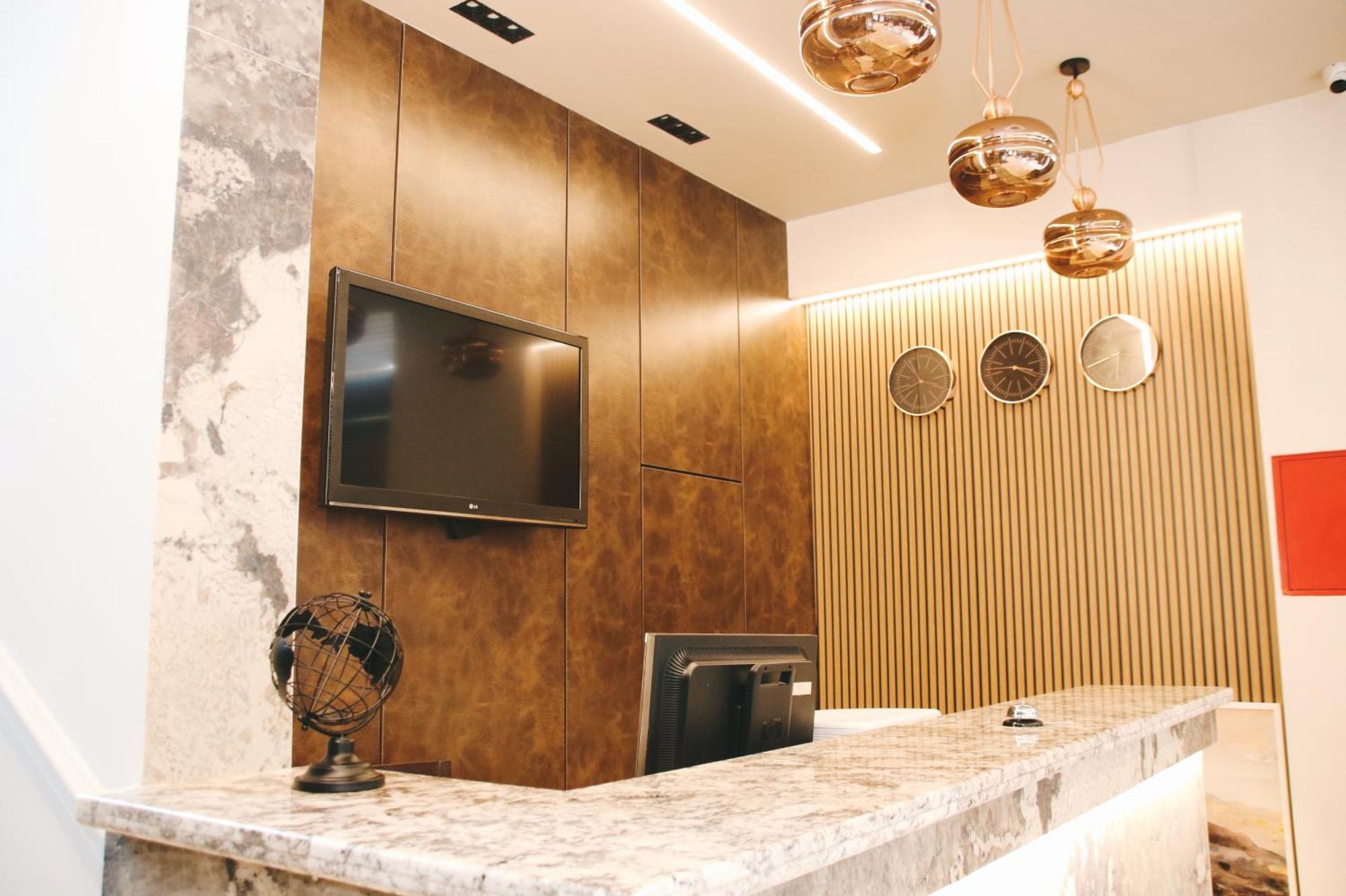 Hotel Rozafa Suhareke Esterno foto